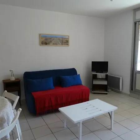 Апартаменты Appartement Hyeres, 2 Pieces, 4 Personnes - Fr-1-335-80 Йер