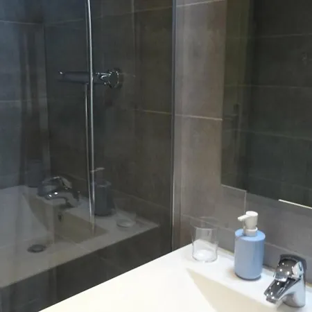 Appartement Hyeres, 2 Pieces, 4 Personnes - Fr-1-335-80 Апартаменты